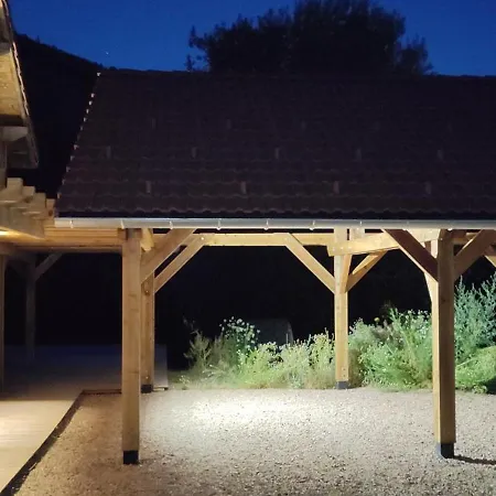Avec Piscine Et Sauna Entre La Bresse Et Gerardmer Horská chata
